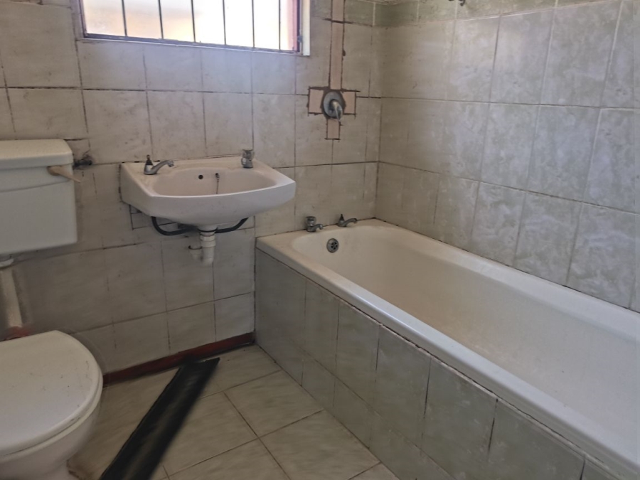 2 Bedroom Property for Sale in Kwadwesi Eastern Cape
